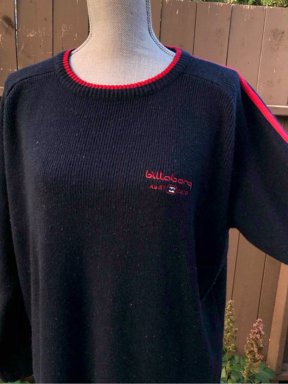 Y2K Billabong Australia Navy Blue Ribbed Knit Crewneck Sweater w Red Trim